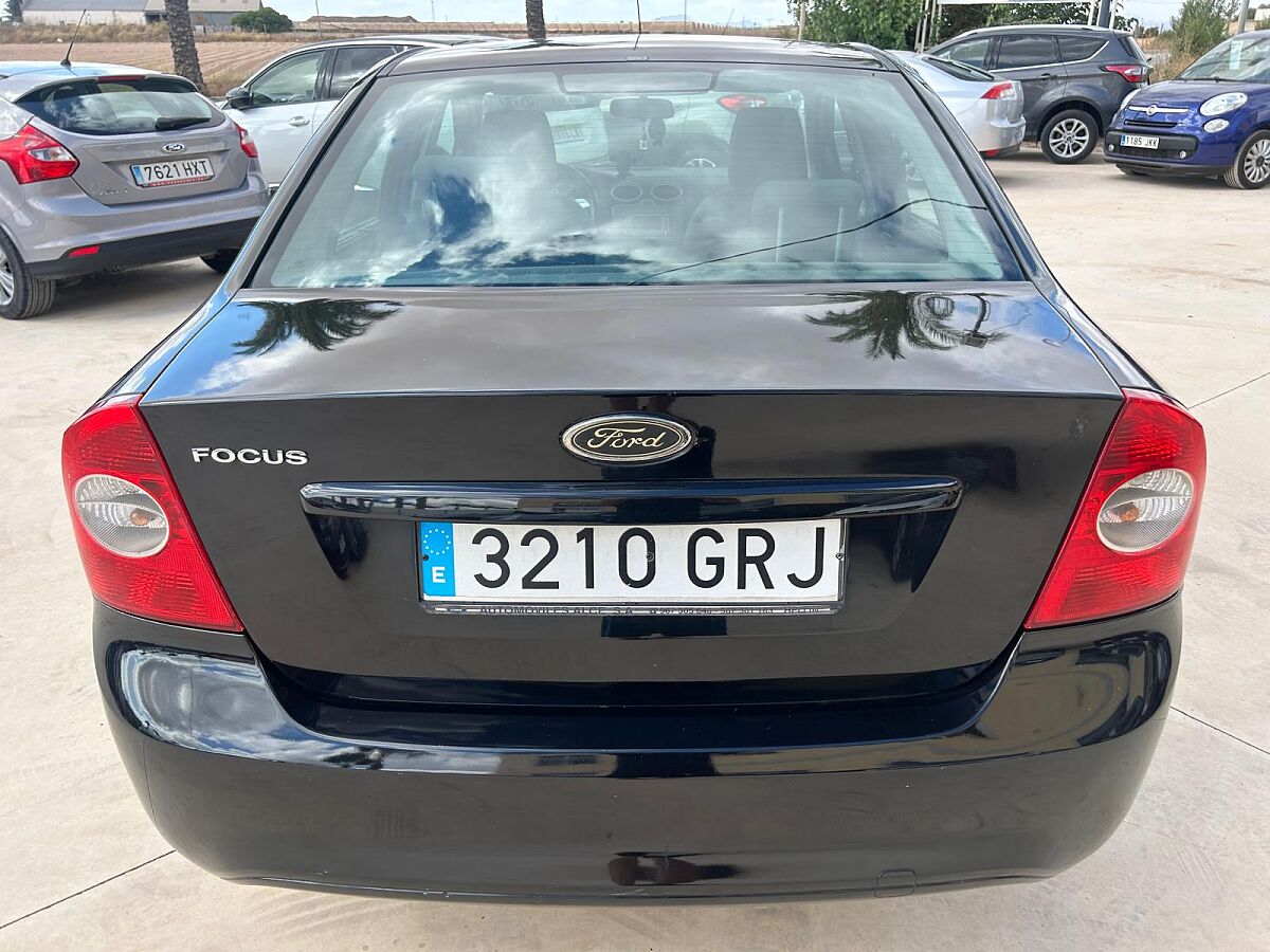 FORD FOCUS TREND 1.6 AUTO SPANISH LHD IN SPAIN ONLY 58000 MILES SUPERB 2009